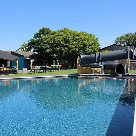 Шале In Gelderland With Spacious Garden