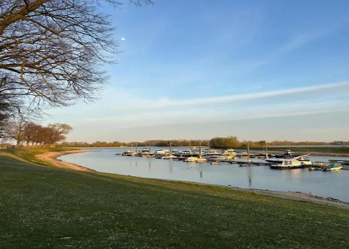 Chalet In Gelderland With Spacious Garden *